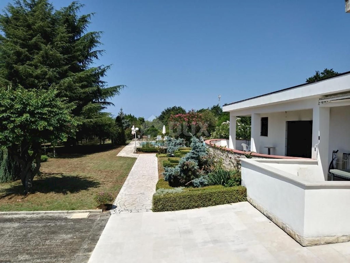 ISTRIA, POREČ - Hotel con piscina e ampio giardino!