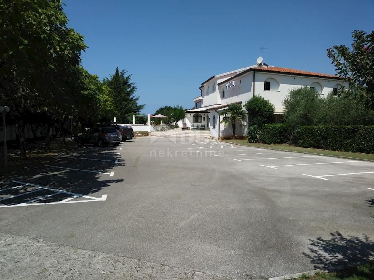 ISTRIA, POREČ - Hotel con piscina e ampio giardino!