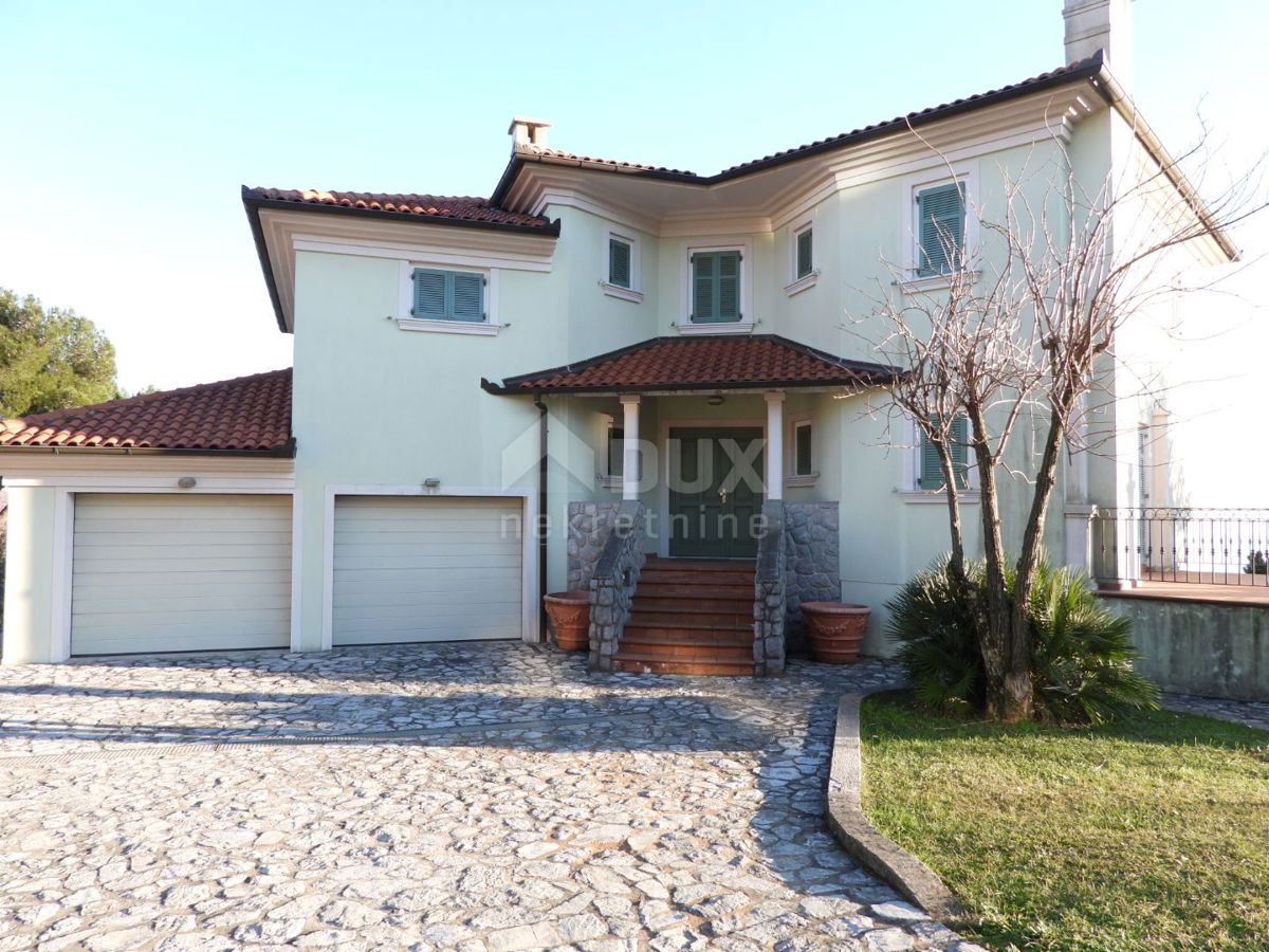 OPATIJA, POBRI - villa / casa a tre piani - indipendente 505m² + 1240m2 ambiente