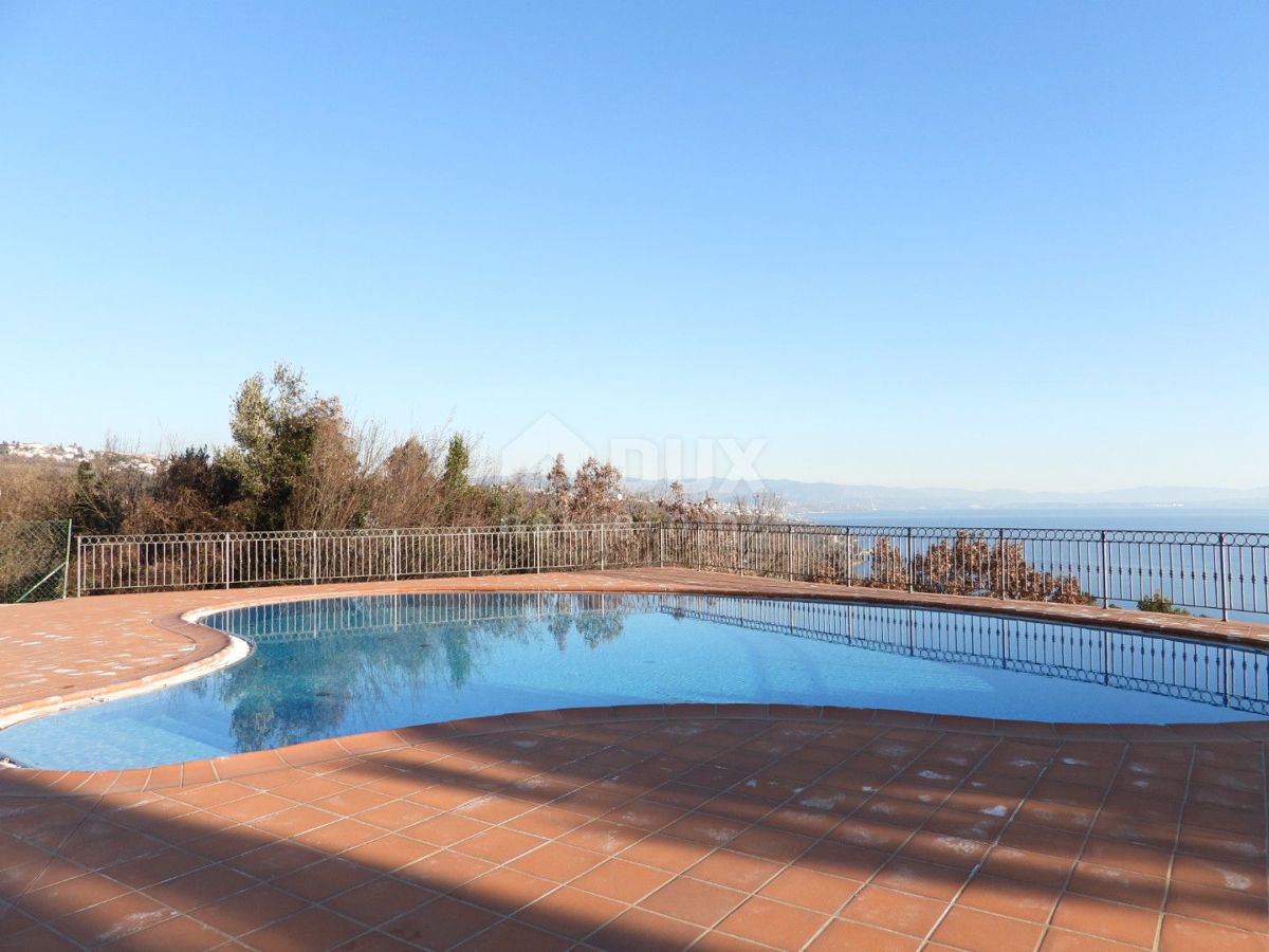 OPATIJA, POBRI - villa / casa a tre piani - indipendente 505m² + 1240m2 ambiente