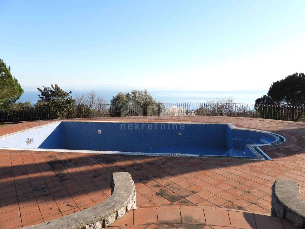 OPATIJA, POBRI - villa / casa a tre piani - indipendente 505m² + 1240m2 ambiente