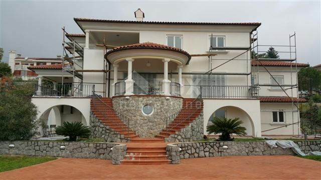 OPATIJA, POBRI - villa / casa a tre piani - indipendente 505m² + 1240m2 ambiente