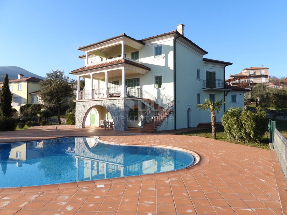 OPATIJA, POBRI - villa / casa a tre piani - indipendente 505m² + 1240m2 ambiente