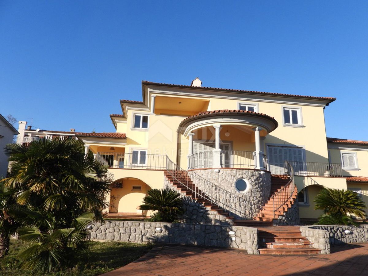 OPATIJA, POBRI - villa / casa a tre piani - indipendente 505m² + 1240m2 ambiente