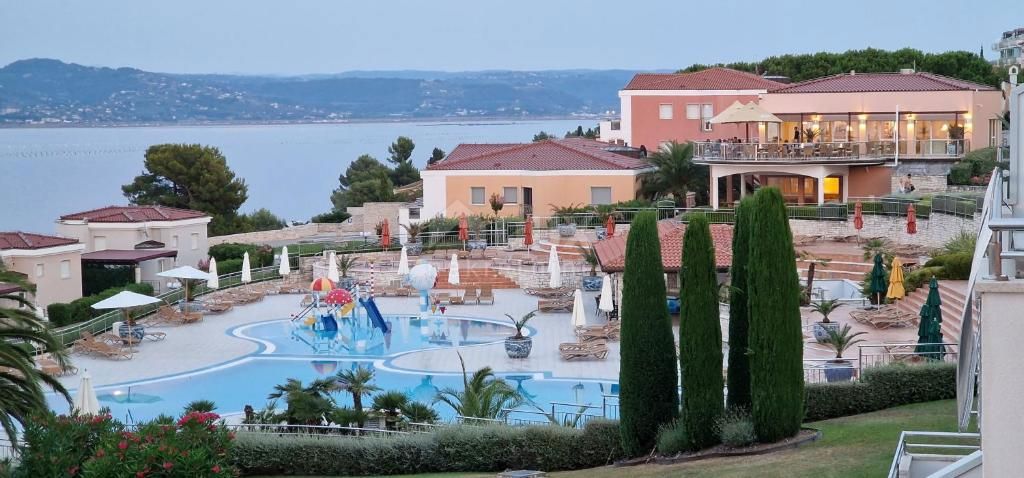 ISTRIA, SALVORE - Lussuoso appartamento con vista panoramica sul mare