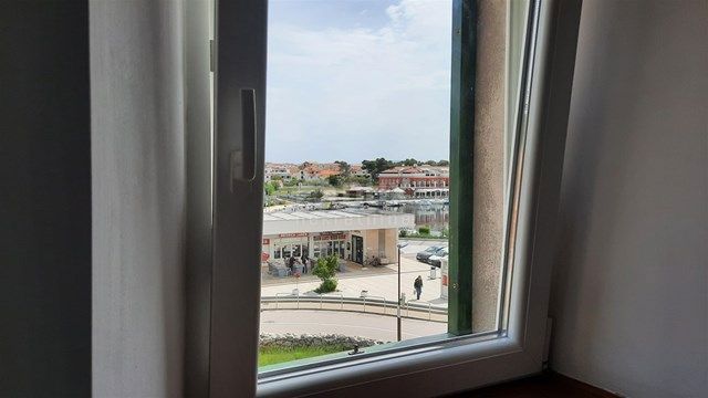 TRIBUNJ, VODICE - Casa in pietra unica nel cuore di Tribunj: ideale opportunità di investimento