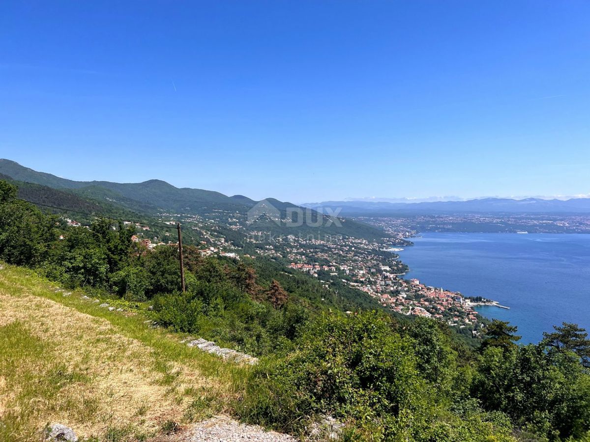 OPATIJA, LOVRAN - Ampio terreno con vista sul mare