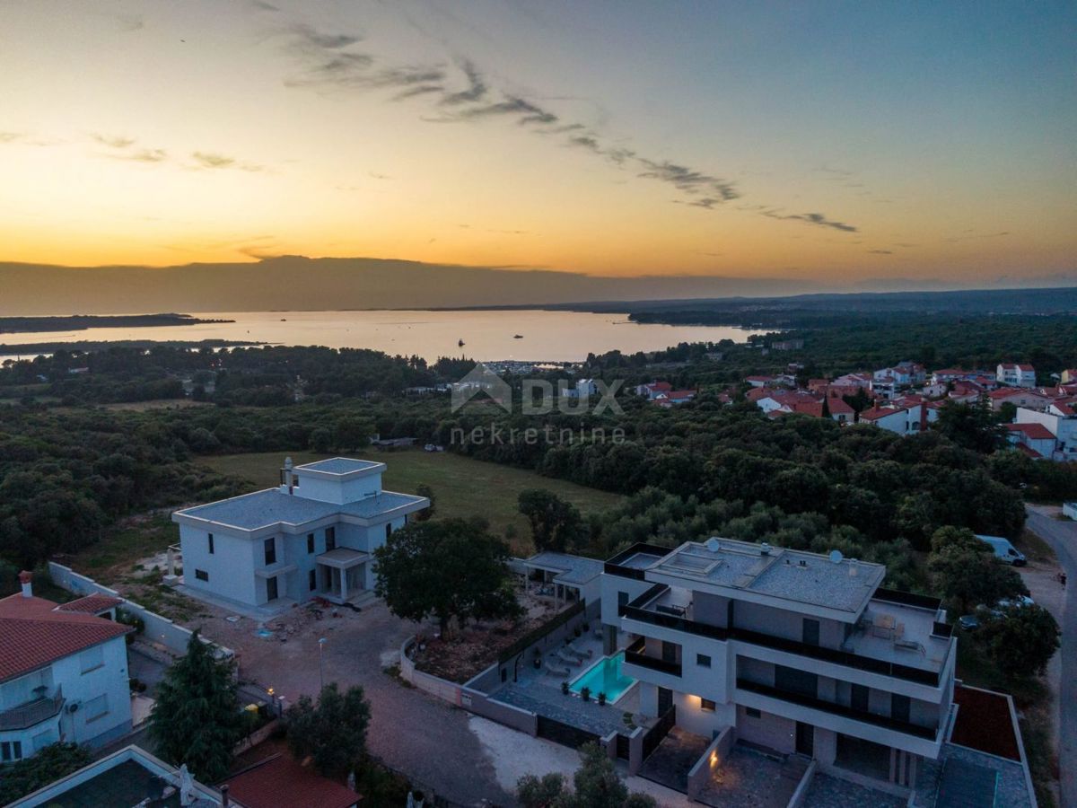 ISTRIA, PULA - Eleganza con vista panoramica sul mare!