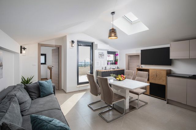 ISTRIA, LIŽNJAN - Attico di lusso con vista mare!