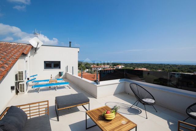 ISTRIA, LIŽNJAN - Attico di lusso con vista mare!