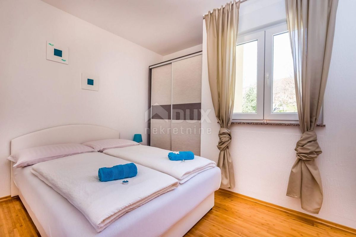 CRIKVENICA, DRAMALJ - Villa di nuova costruzione con piscina