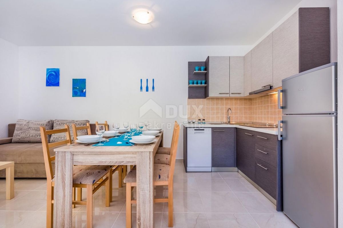 CRIKVENICA, DRAMALJ - Villa di nuova costruzione con piscina