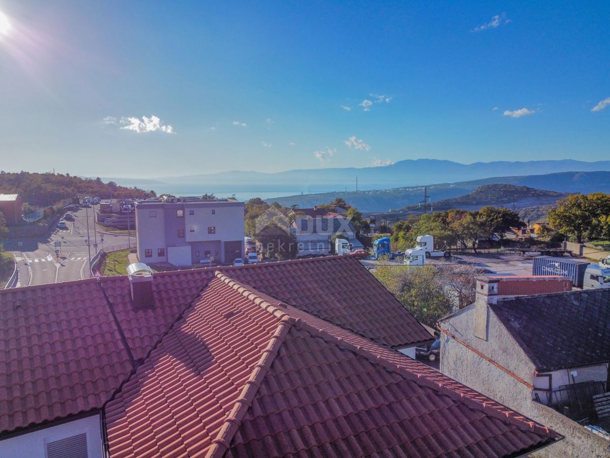 RIJEKA, HRELJIN - appartamento più grande in un nuovo edificio con balcone e piscina