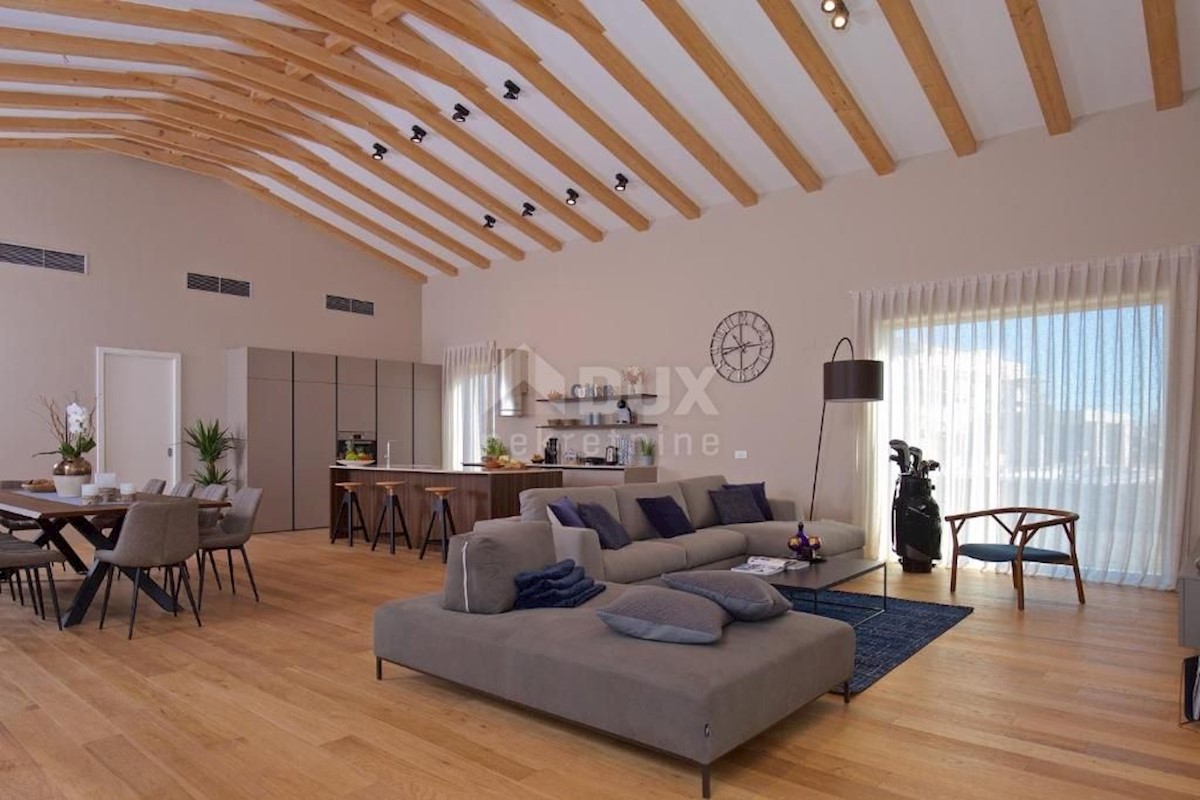 ISTRIA, BRTONIGLA - Villa moderna con vista mare