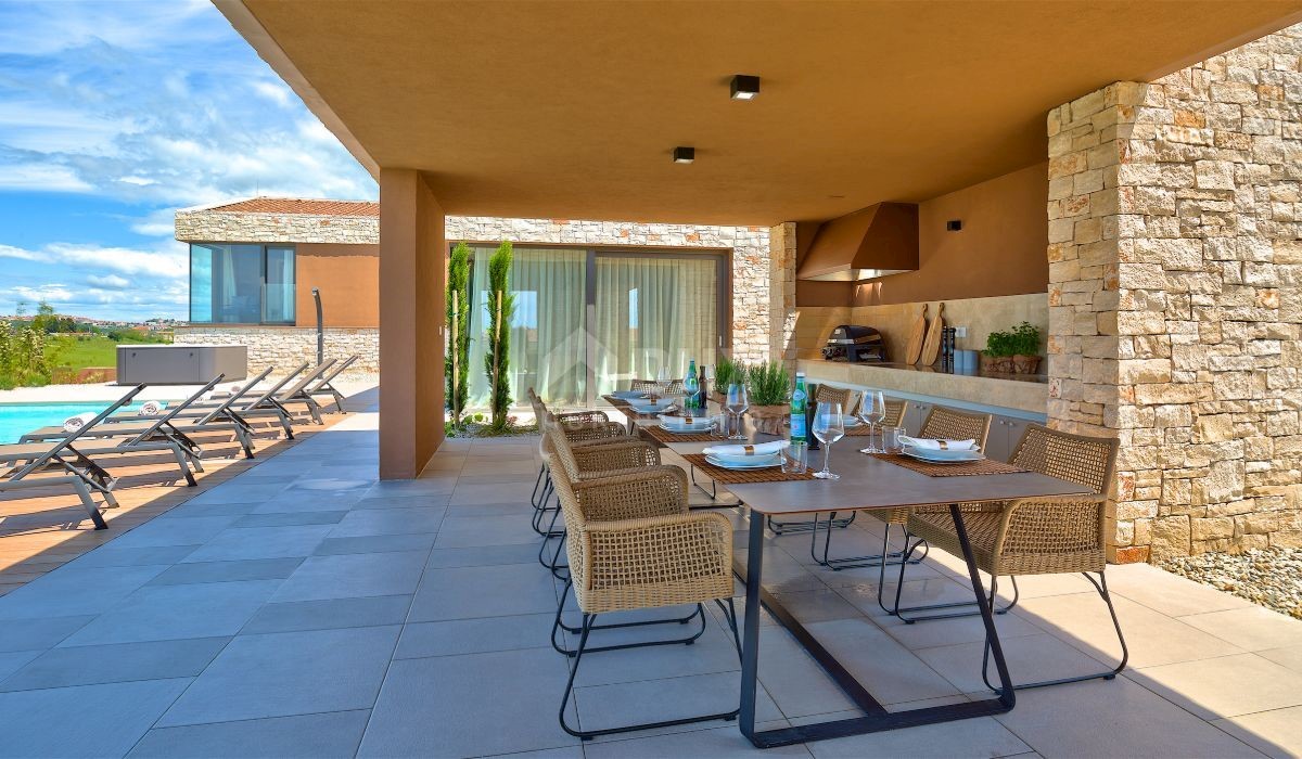 ISTRIA, BRTONIGLA - Villa moderna con vista mare