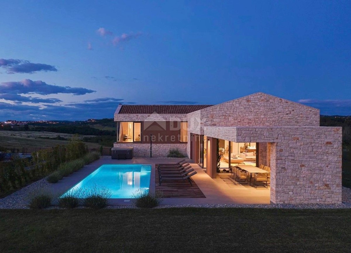 ISTRIA, BRTONIGLA - Villa moderna con vista mare