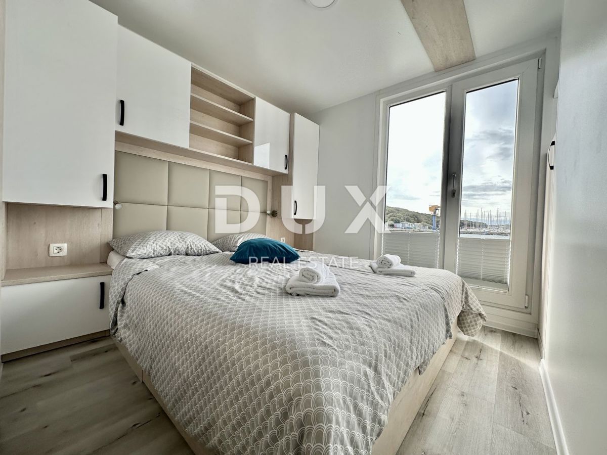 ISTRIA, VERUDA - Casa galleggiante sul mare, OCCASIONE!