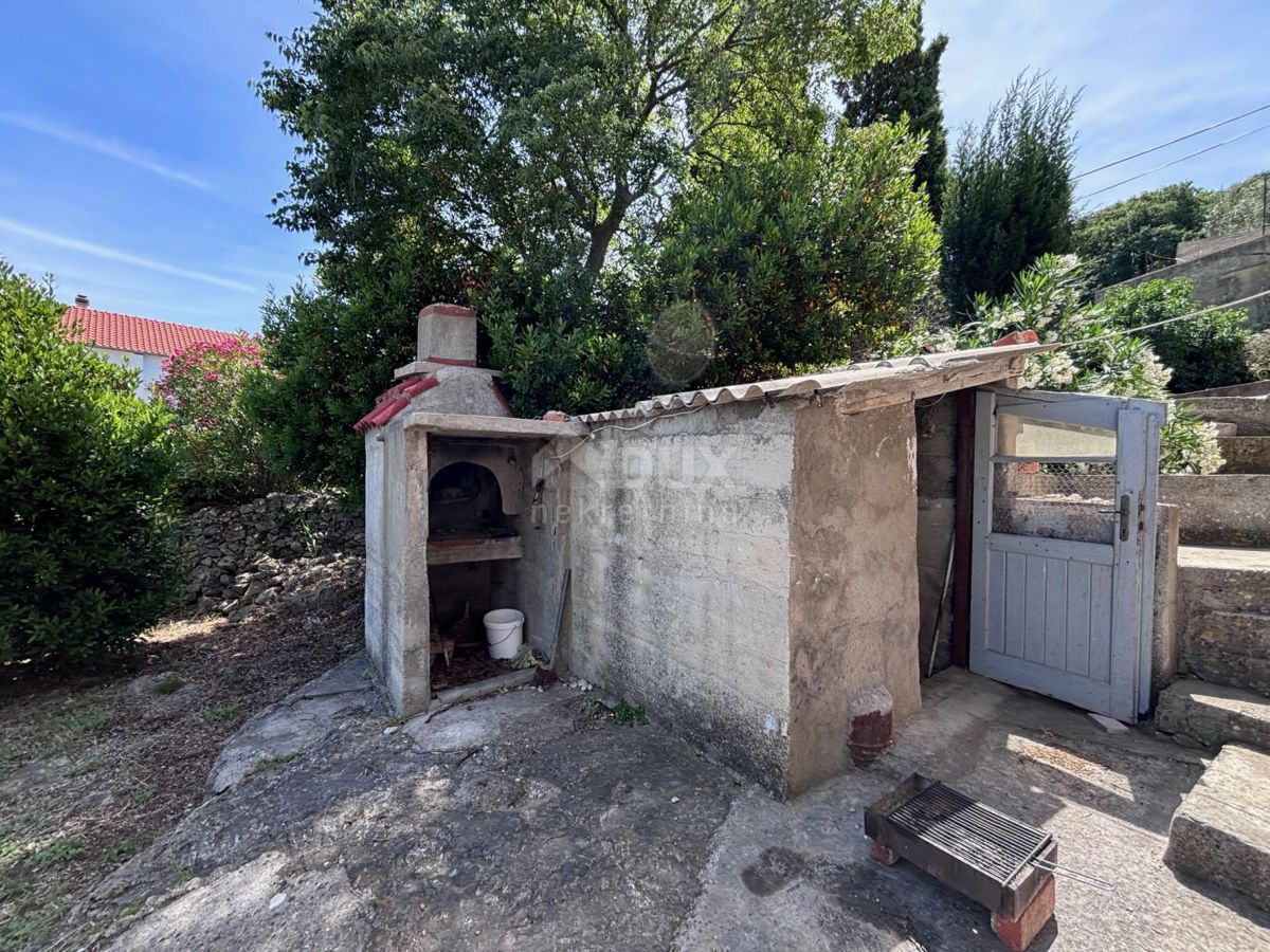 ISOLA VRGADA - Casa con suggestiva vista mare