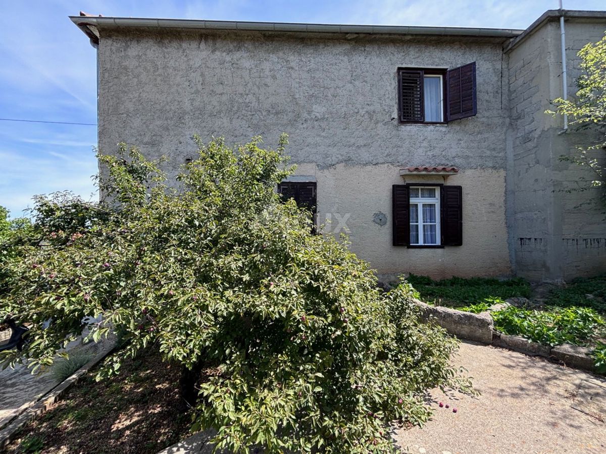 ISOLA VRGADA - Casa con suggestiva vista mare