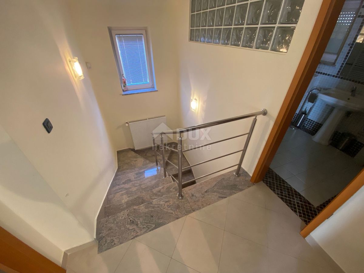 RIJEKA, ŠMRIKA - VILLA CON PISCINA E VISTA MARE!!! OPPORTUNITÀ!!!