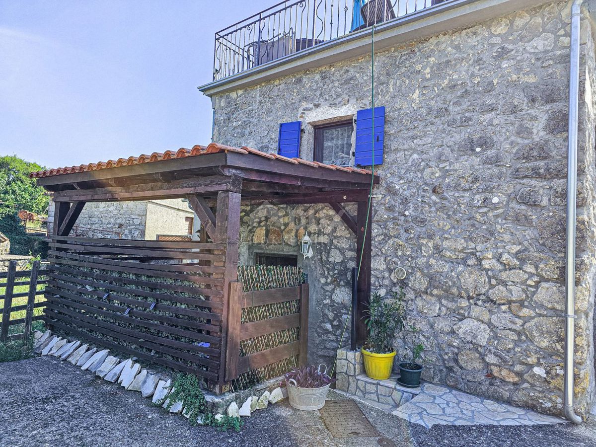 ISOLA DI KRK - Casa in pietra ristrutturata, piena di fascino e dettagli autentici