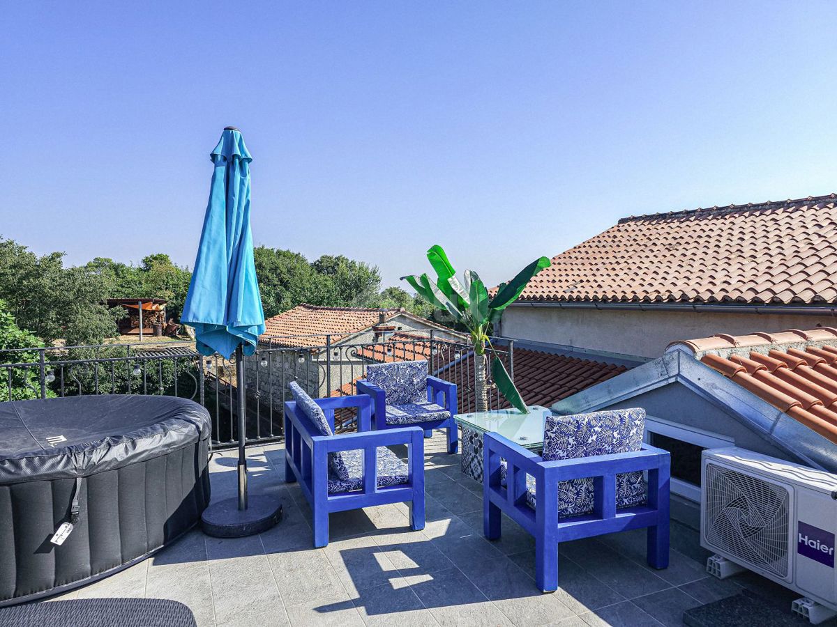 ISOLA DI KRK - Casa in pietra ristrutturata, piena di fascino e dettagli autentici