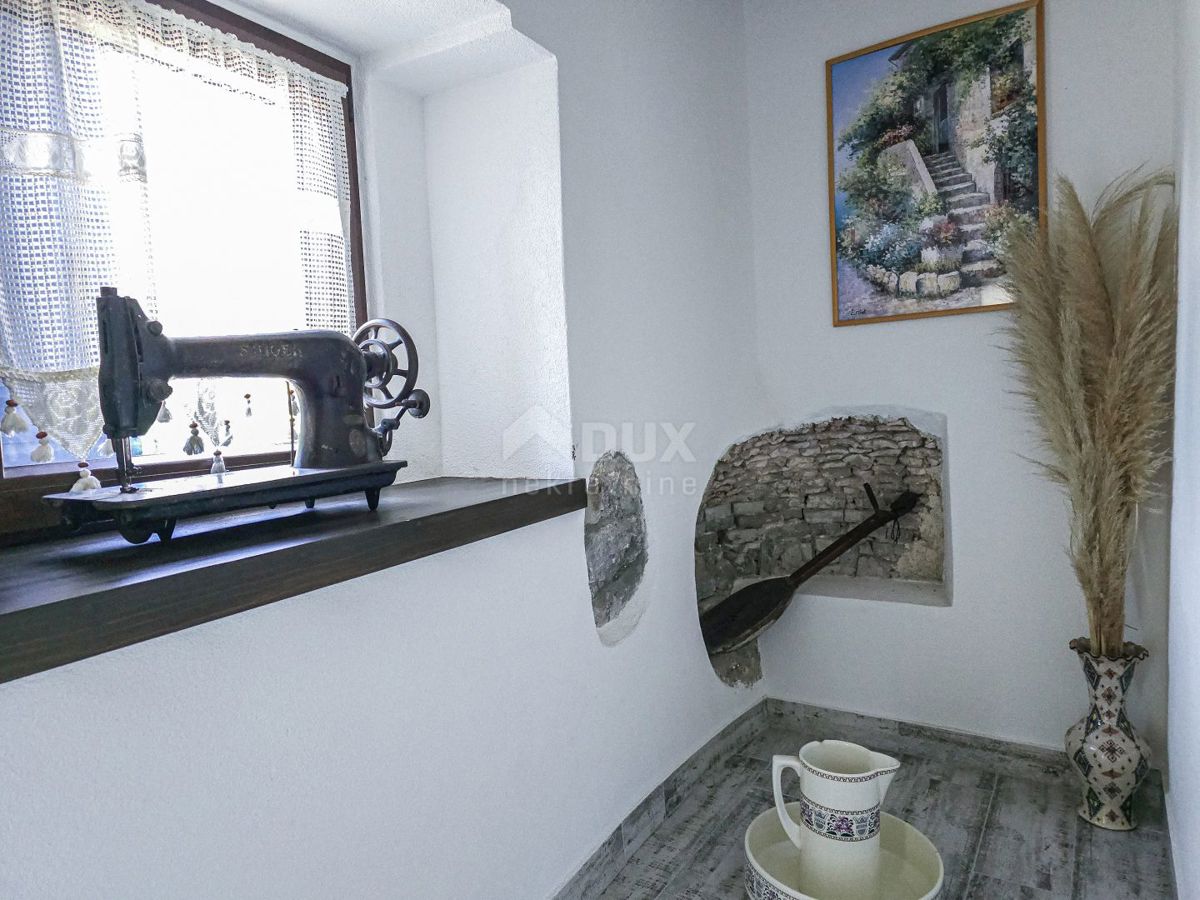 ISOLA DI KRK - Casa in pietra ristrutturata, piena di fascino e dettagli autentici