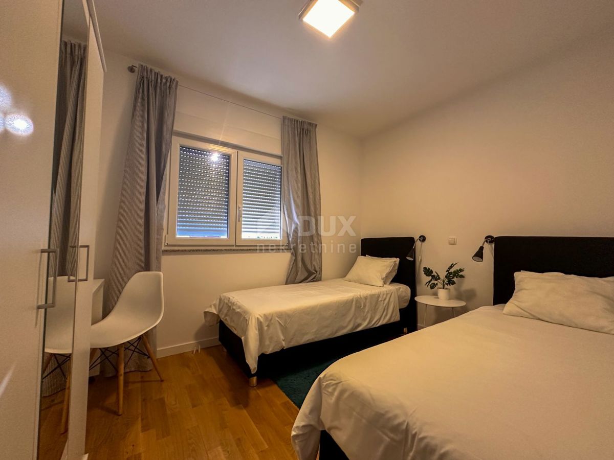 OPATIJA, MATULJI - casa con tre appartamenti, piscina e vista mare 