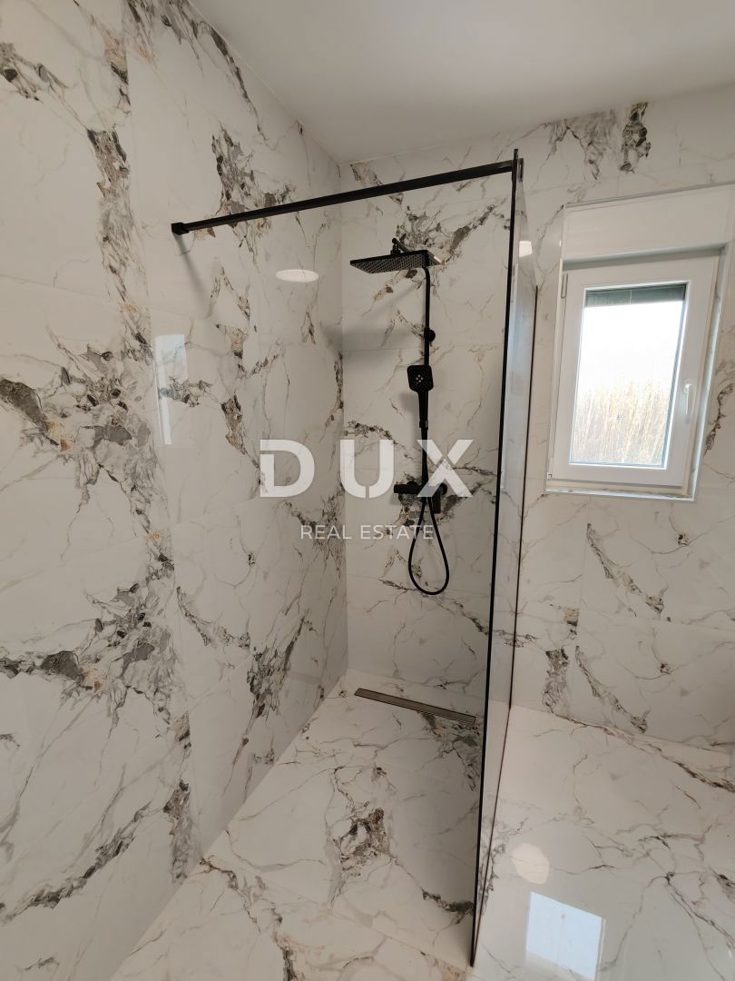 ZADAR, PRIVLAKA - Nuova costruzione! Moderno appartamento a 140 metri dalla spiaggia! S2