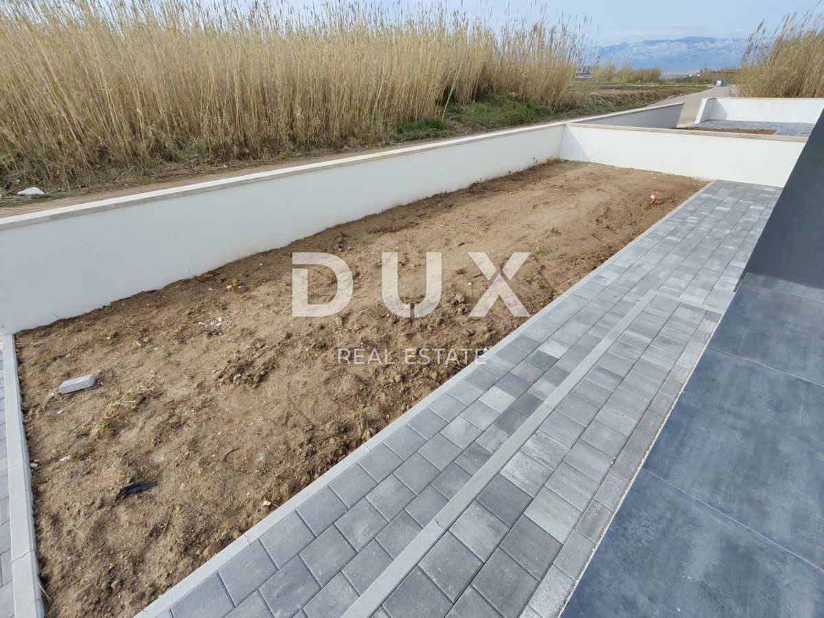 ZADAR, PRIVLAKA - Nuova costruzione! Moderno appartamento a 140 metri dalla spiaggia! S2