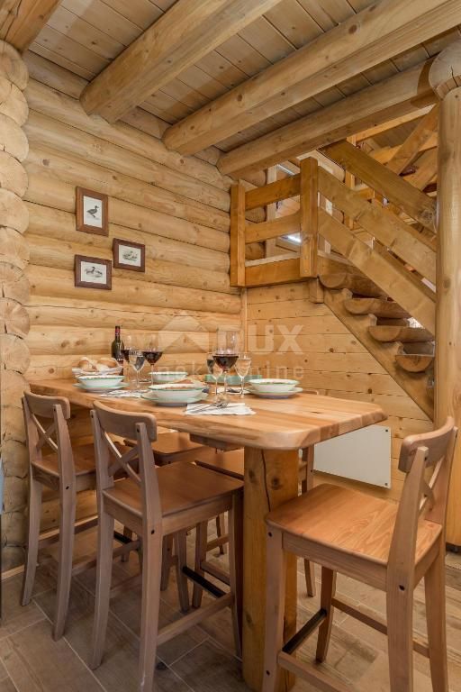 GORSKI KOTAR, BROD NA KUPI - casa di montagna esclusiva e indipendente! OPPORTUNITÀ!!!