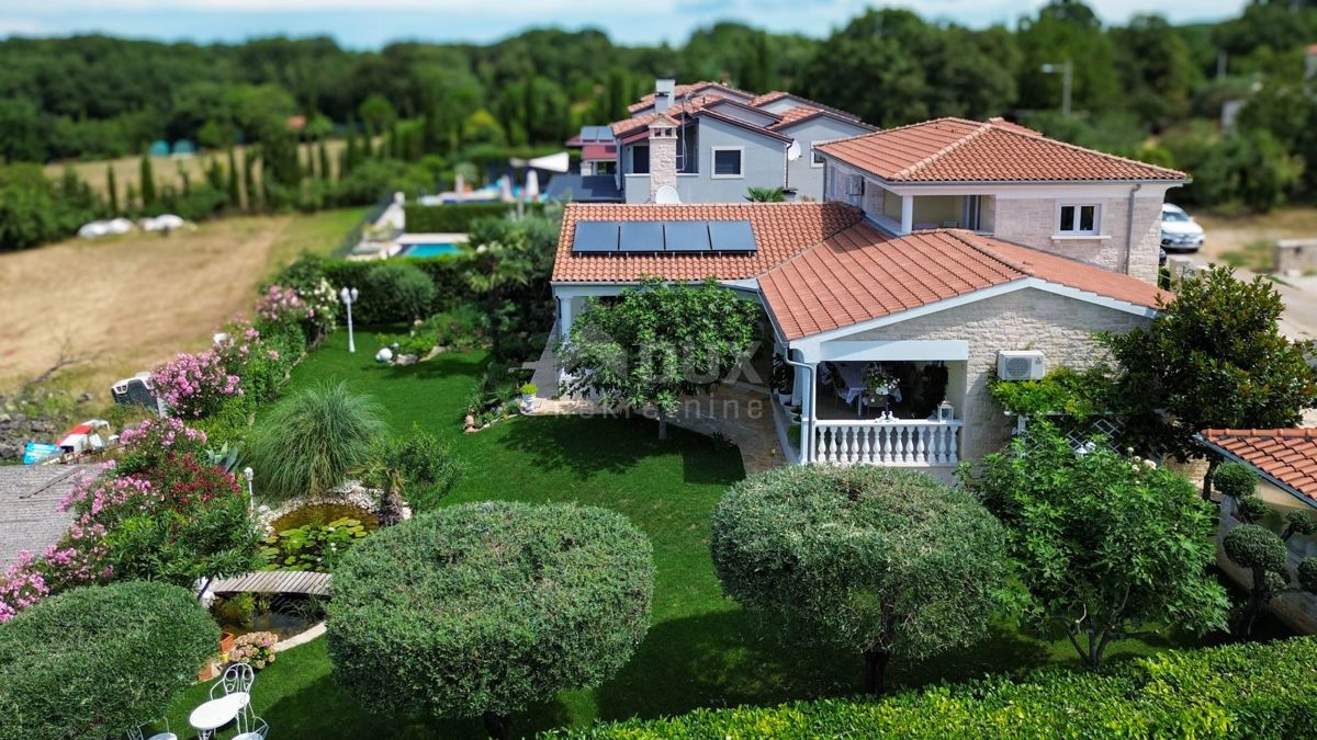 ISTRIA, VIŠNJAN - Una bellezza in pietra con vista panoramica sul mare