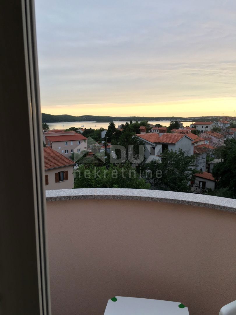 ISTRIA, MEDULINO - Hotel in una posizione attraente con vista sul mare