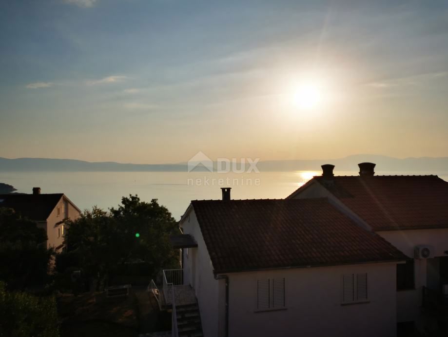 ISOLA DI KRK, NJIVICE - Appartamento di 3 locali con vista mare