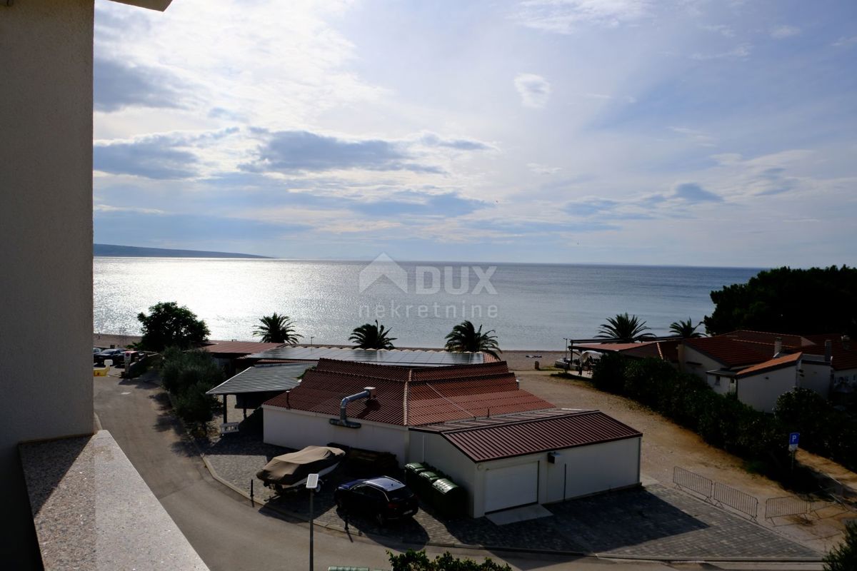  L'ISOLA DI PAG, POVLJANA - Un bellissimo appartamento a Povljana, ad un passo dalla spiaggia con una terrazza che offre una vista spettacolare sul mare! 