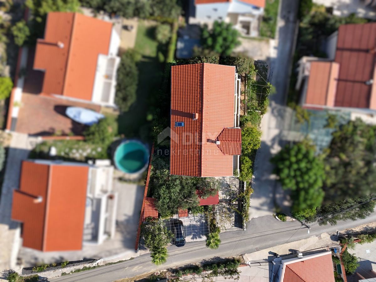 ISOLA DI RAB, BANJOL - Ottima casa con giardino e vista mare