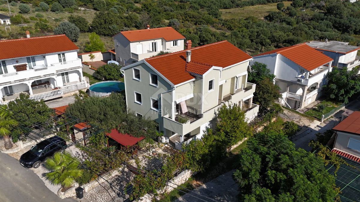 ISOLA DI RAB, BANJOL - Ottima casa con giardino e vista mare