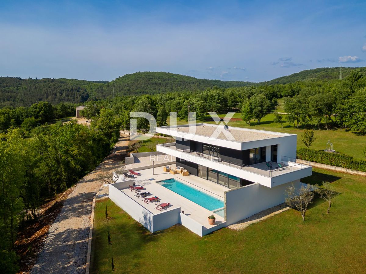 ISTRIA, GRONJAN - Villa di design di nuova costruzione con completa privacy, situata di fronte ad un'area verde