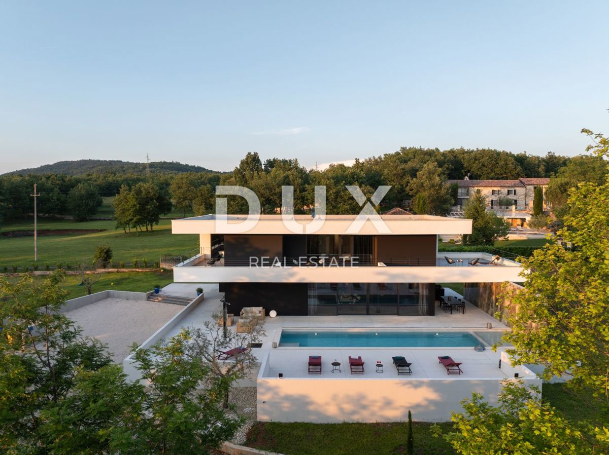 ISTRIA, GRONJAN - Villa di design di nuova costruzione con completa privacy, situata di fronte ad un'area verde