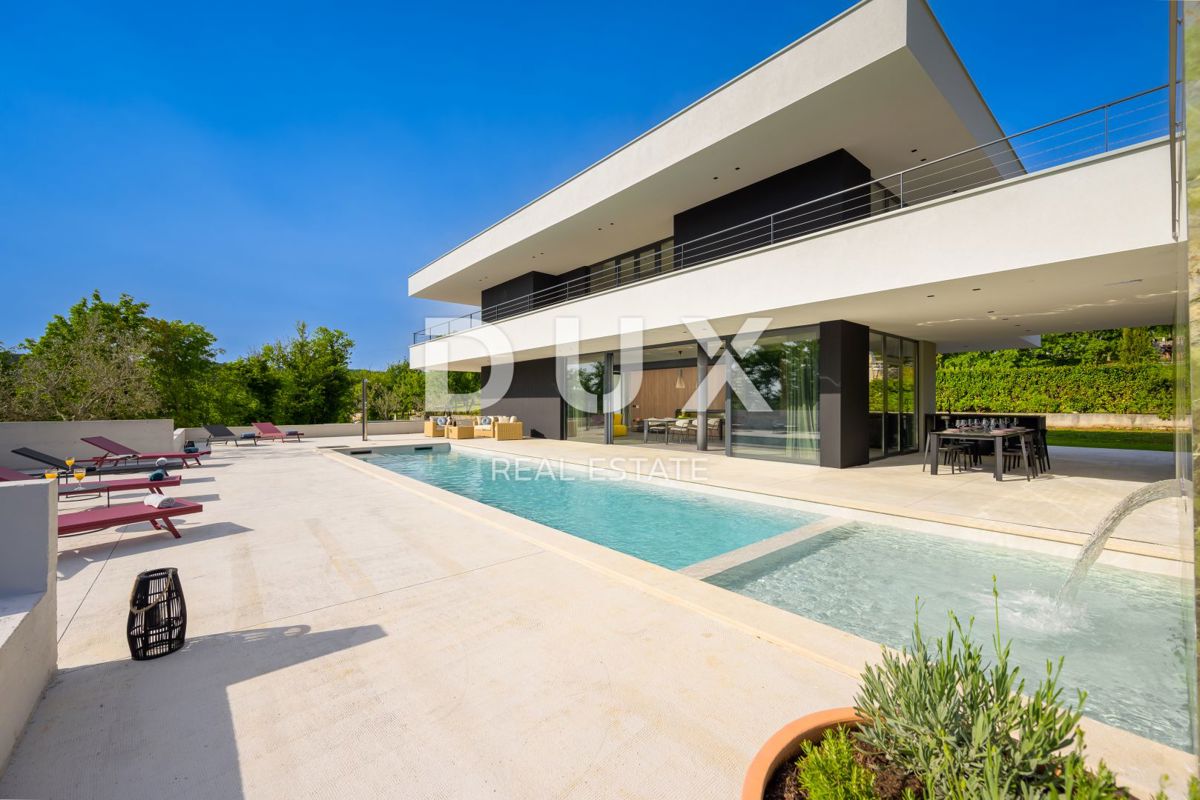 ISTRIA, GRONJAN - Villa di design di nuova costruzione con completa privacy, situata di fronte ad un'area verde