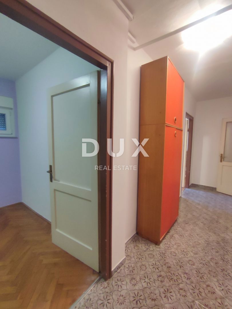 ISTRIA, POLA - Appartamento 2BR+DB al 3° piano dell'edificio