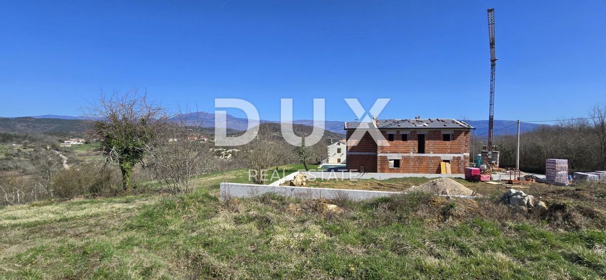 ISTRIA, PIĆAN - Villa moderna con piscina in un ambiente dolce