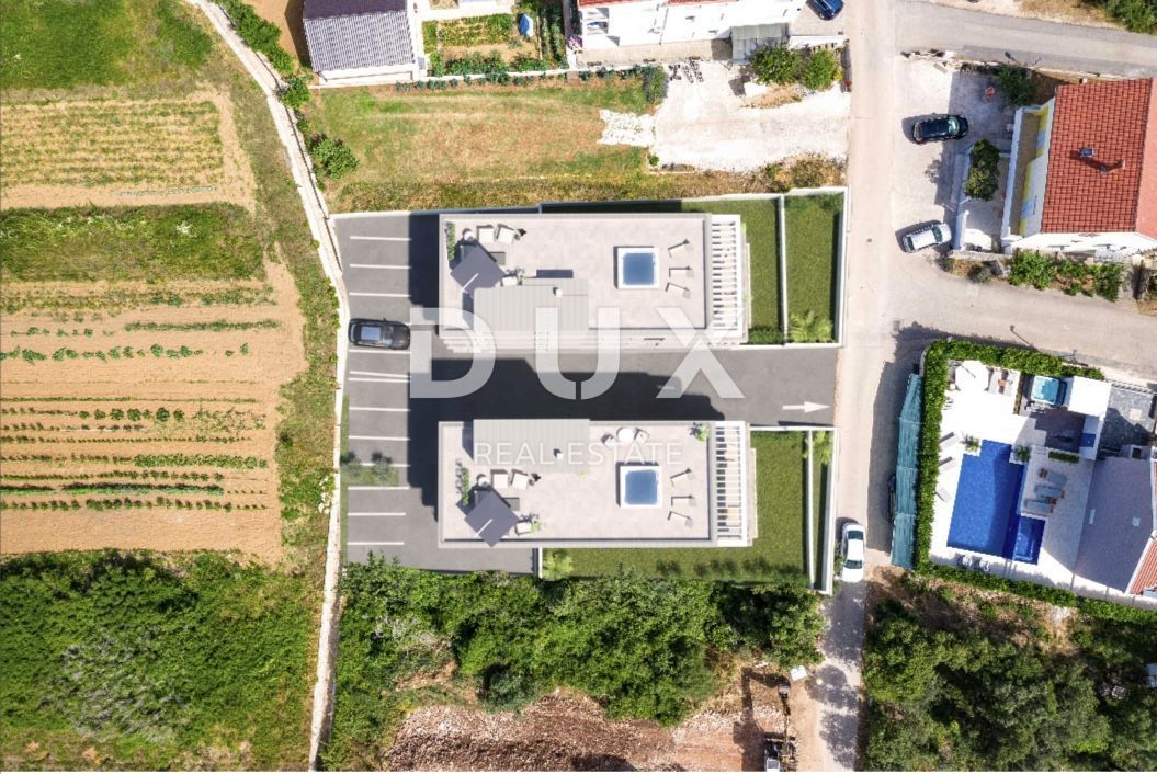 ZADAR, PETRCANE - Punta Radman! Lussuoso appartamento con giardino privato a 240 metri dal mare! S1