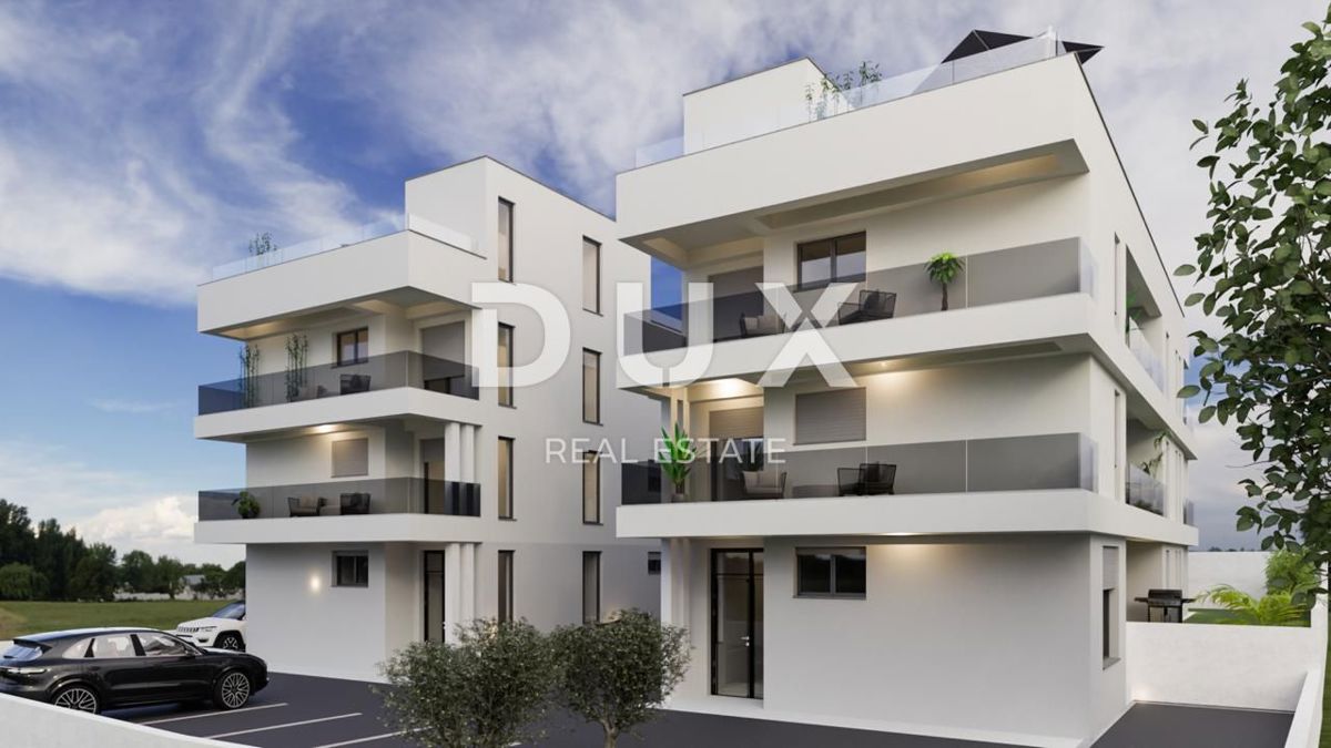 ZADAR, PETRCANE - Punta Radman! Lussuoso appartamento con giardino privato a 240 metri dal mare! S1