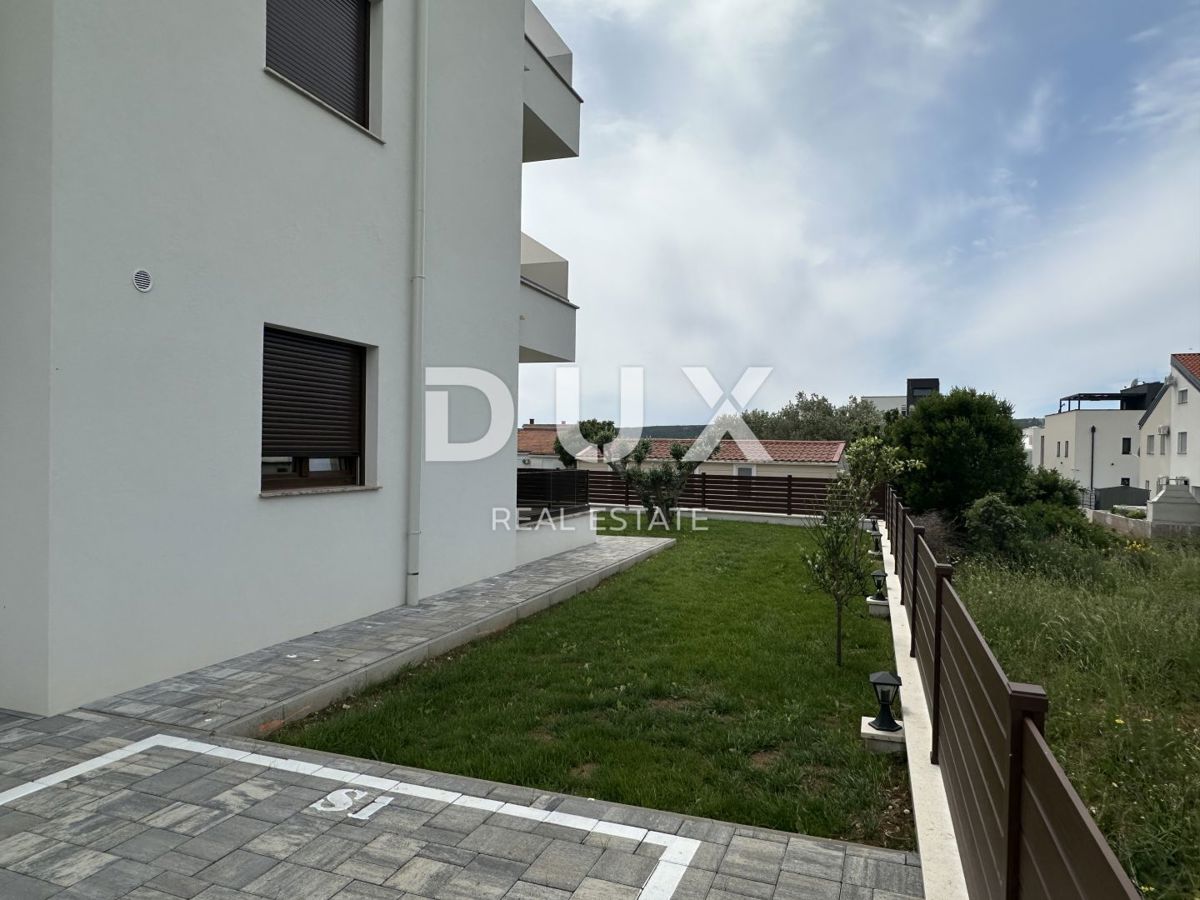 ZADAR, TURANJ - Appartamento con giardino vicino al mare S1