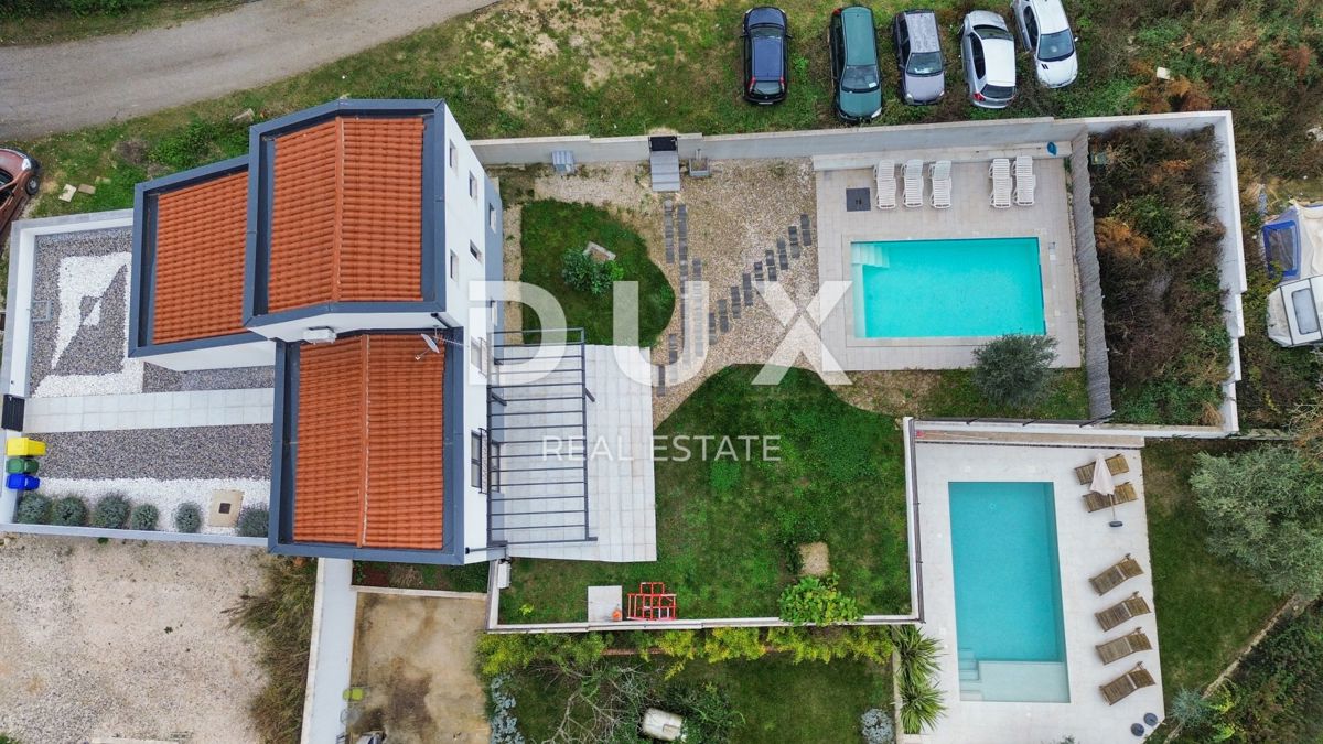 ISTRIA, POLA - Moderna villa familiare, situata in una posizione privilegiata vicino alle spiagge e alla città