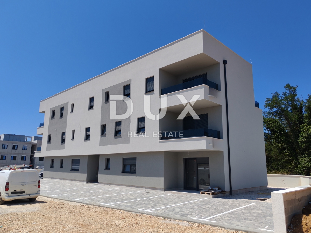 ZADAR, PRIVLAKA - Attico di lusso con piscina sulla terrazza sul tetto! S6
