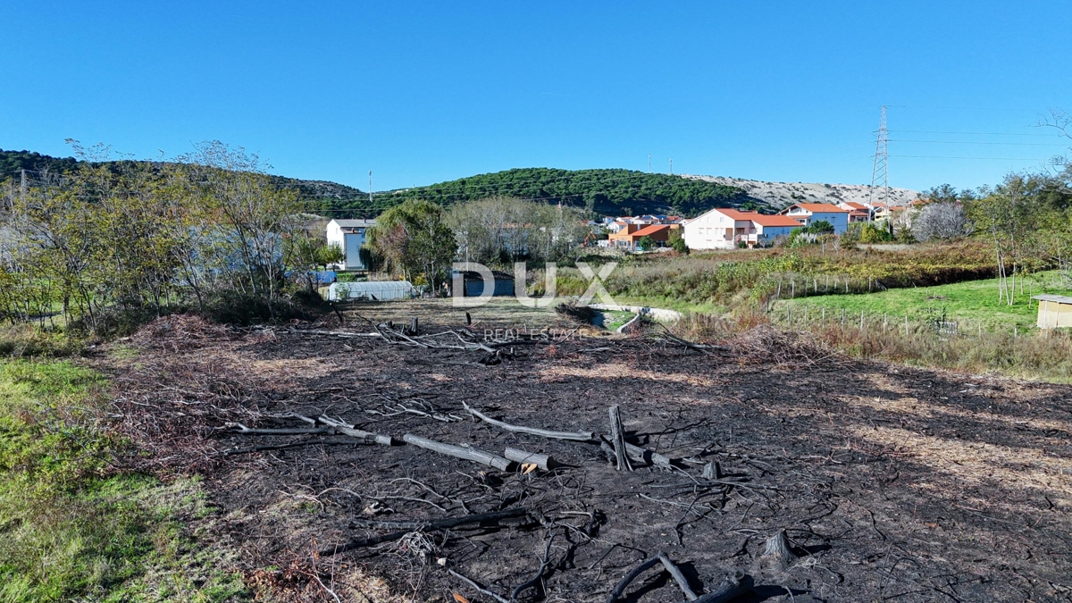 Terreno Lopar, Rab, 1.092m2