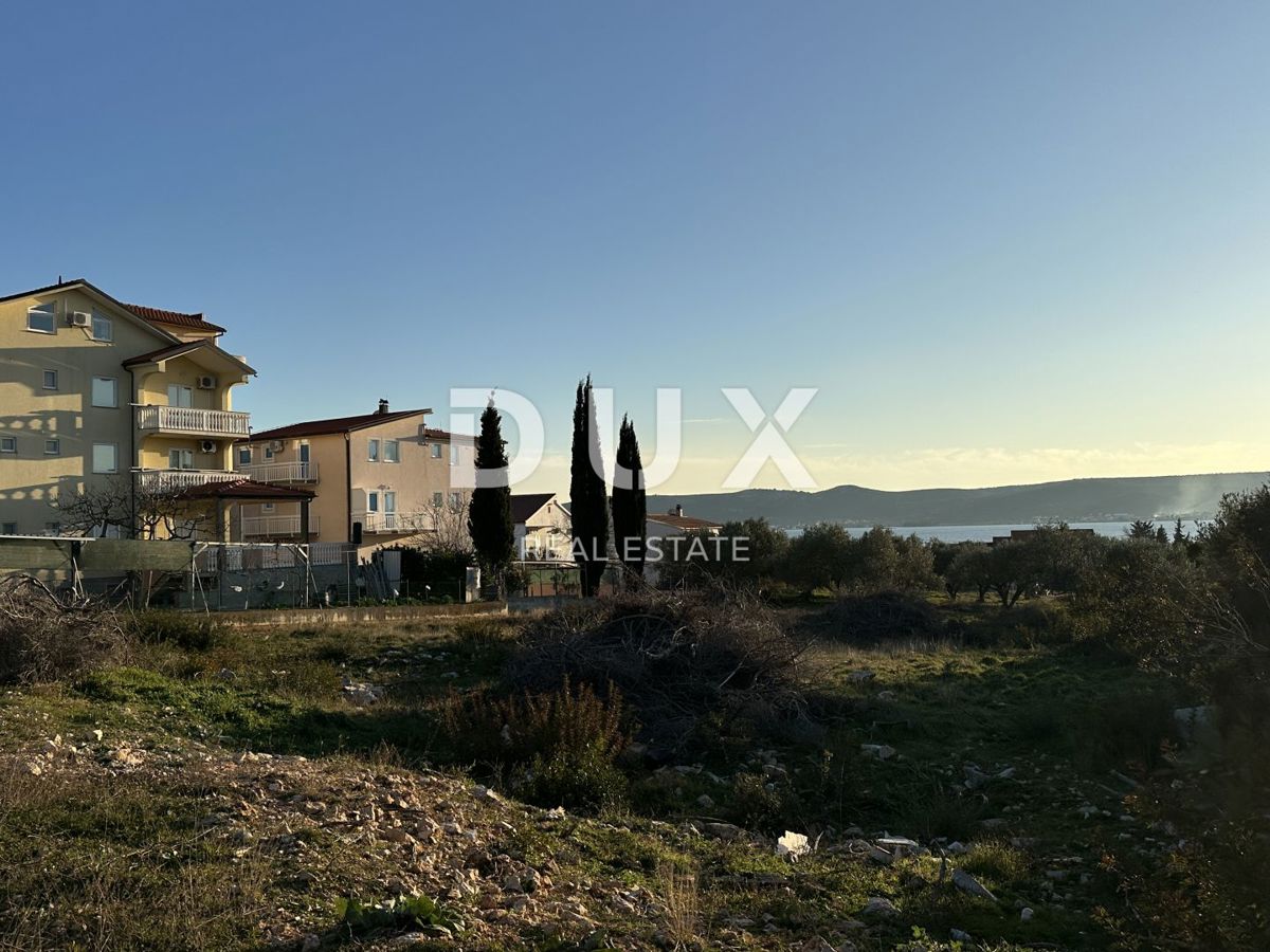 ZARA, S. PETAR - Terreno edificabile di 550m² con vista sul mare e sulle isole!