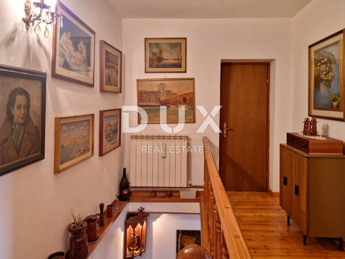 ISTRIA, OPRTALJ - Casa in pietra con ampio giardino